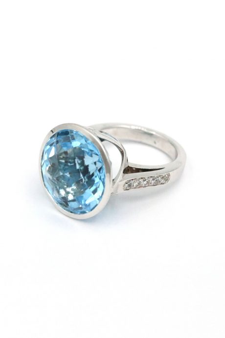 id602 Blau Topas Ring Goldschmiede Mace